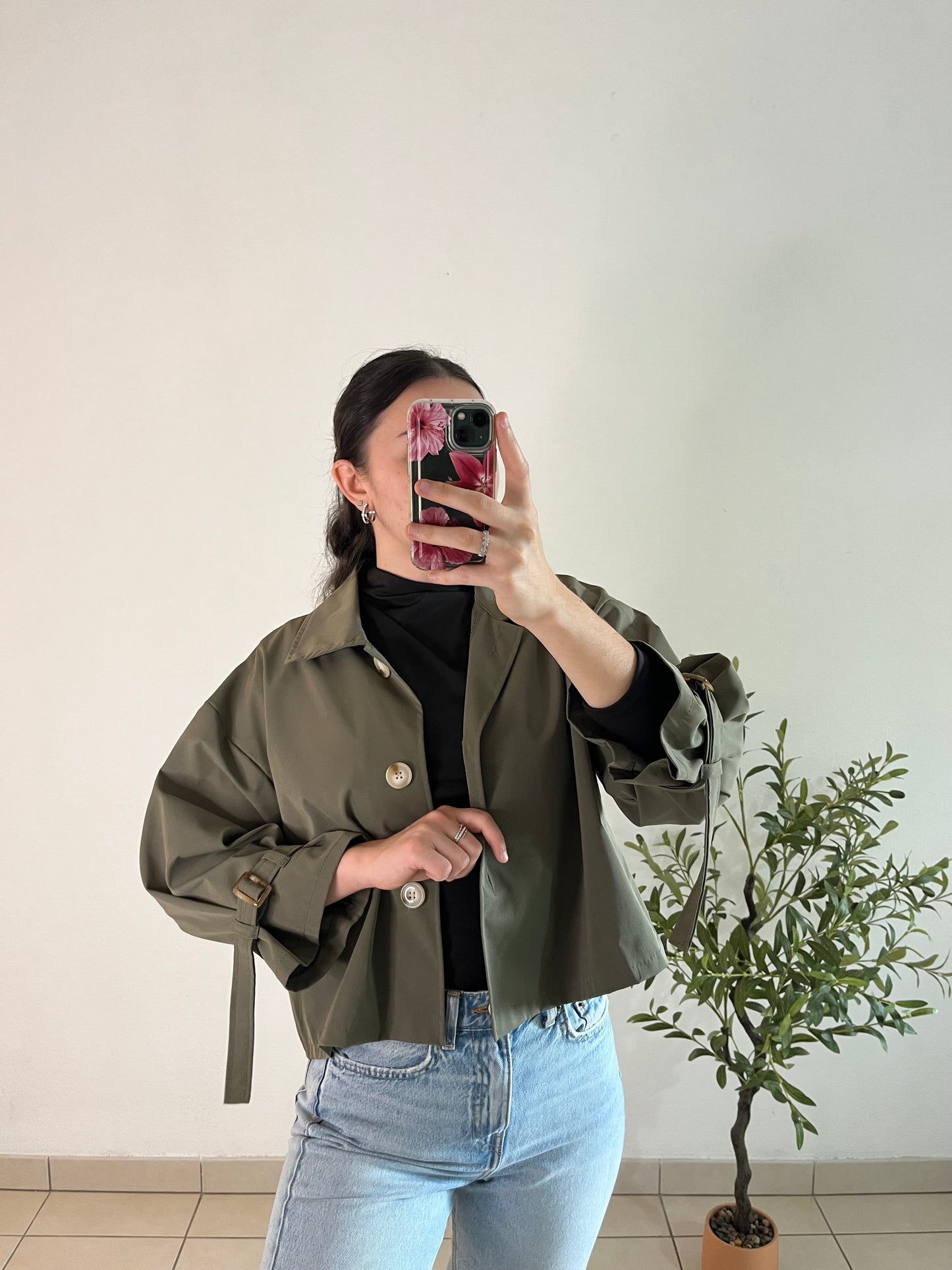 Trench court kaki