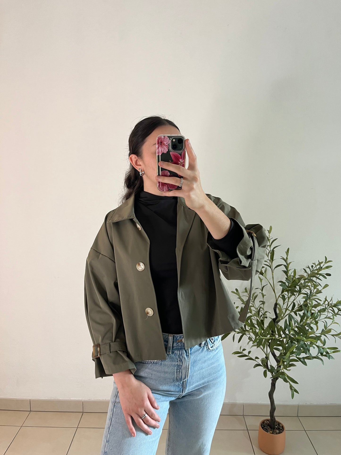 Trench court kaki