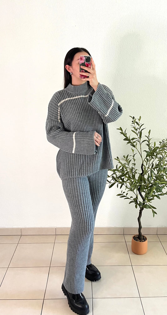 Ensemble trait gris