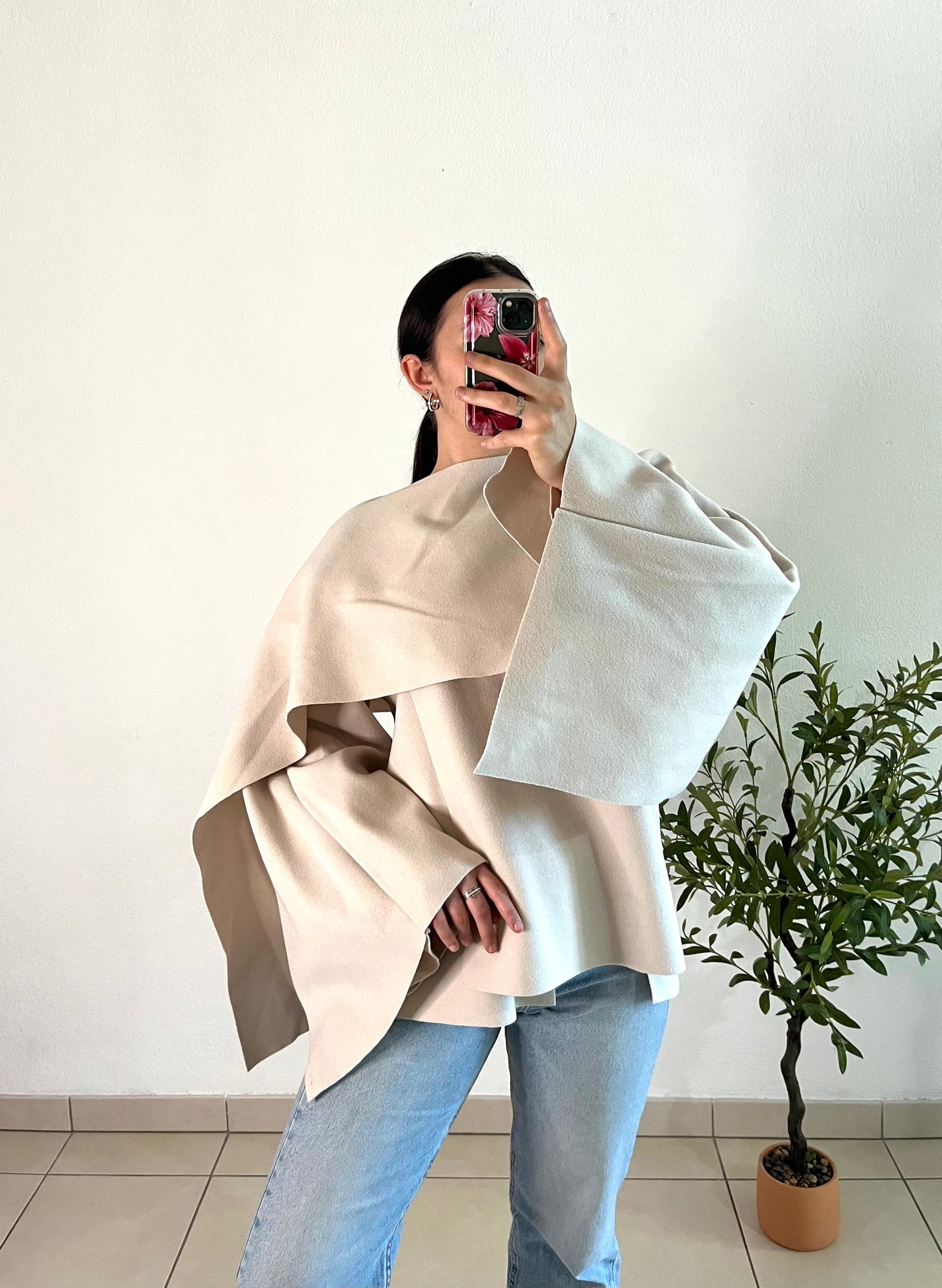 Cape beige