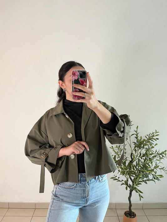 Trench court kaki