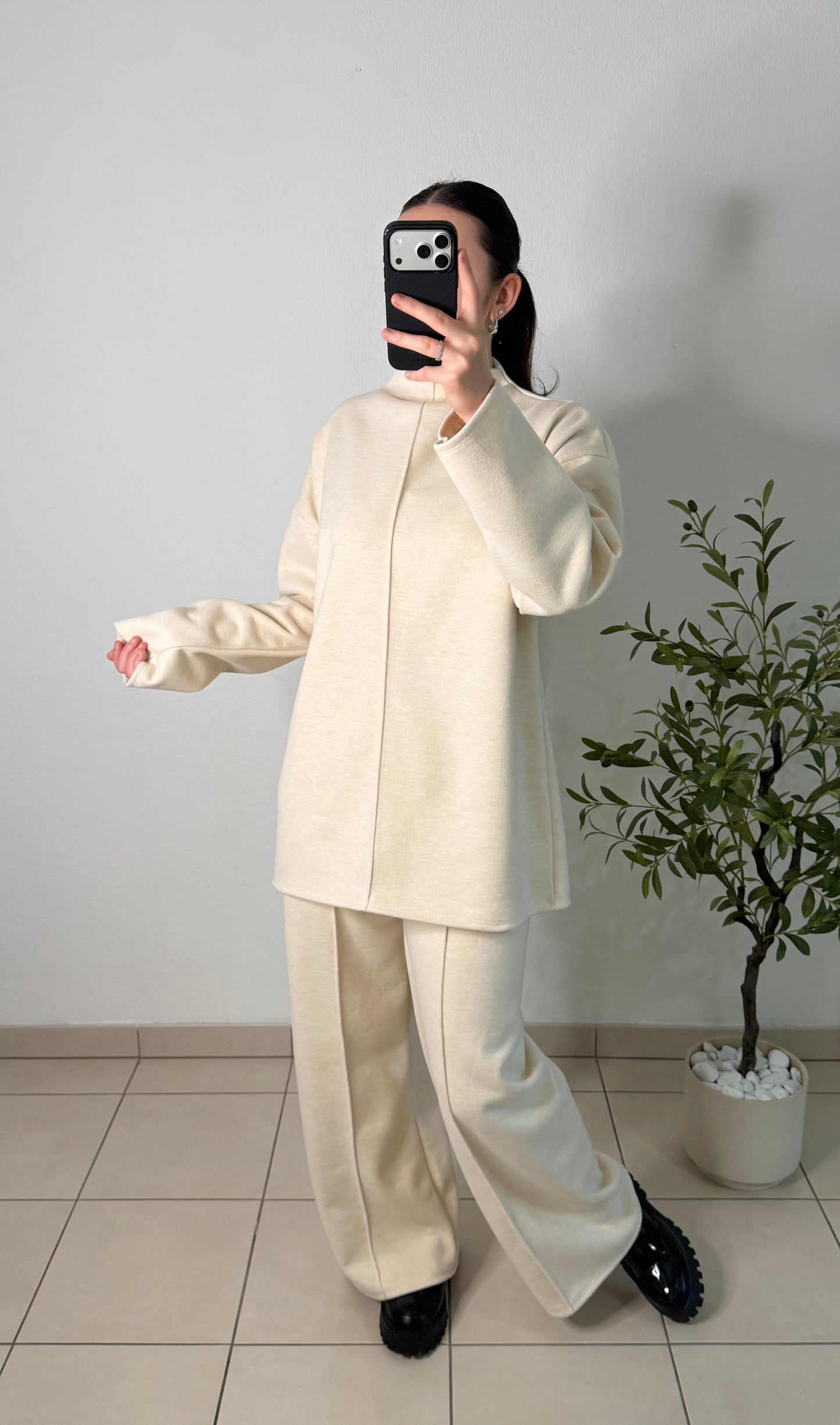 Ensemble trait beige